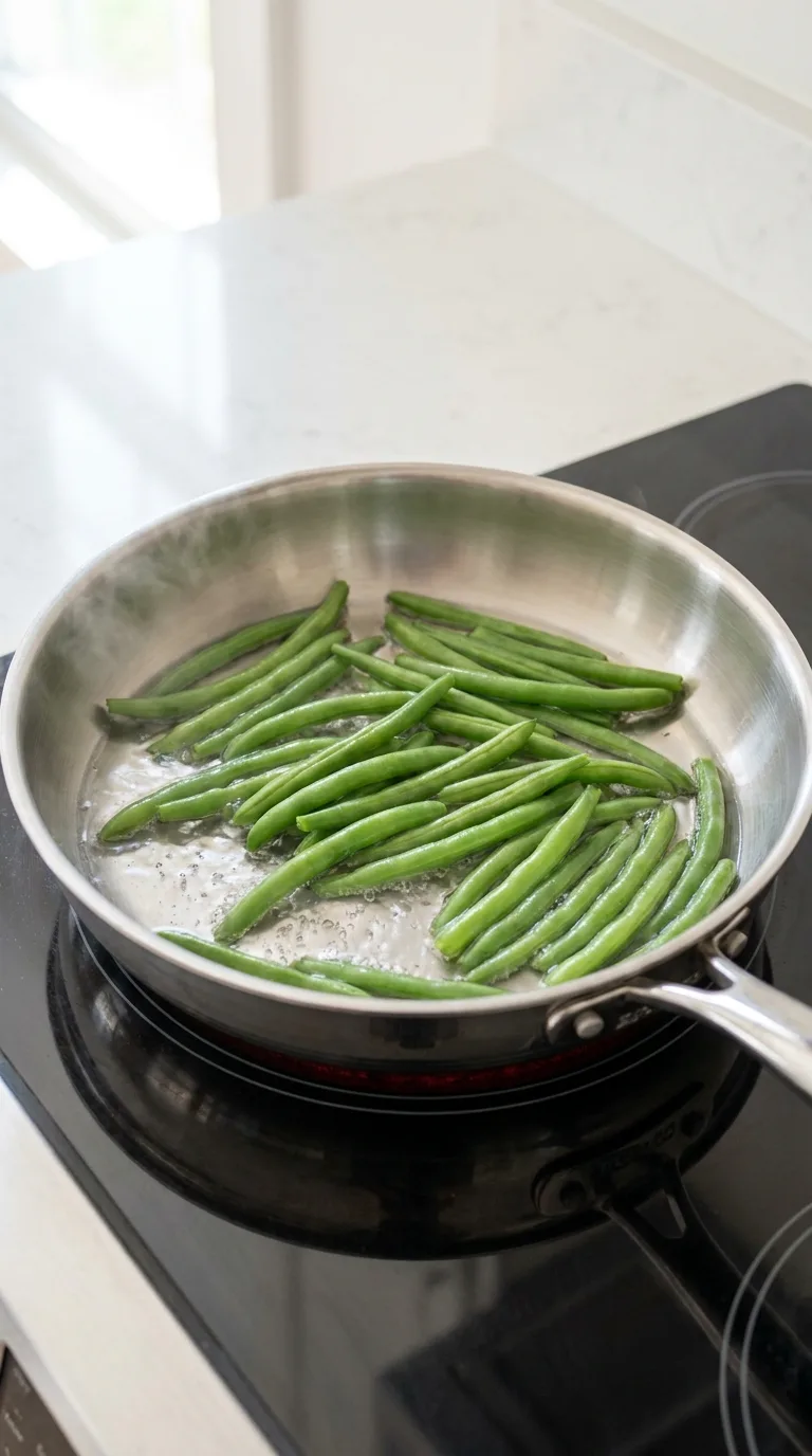 How to Cook Fresh Green Beans on the Stovetop step 2