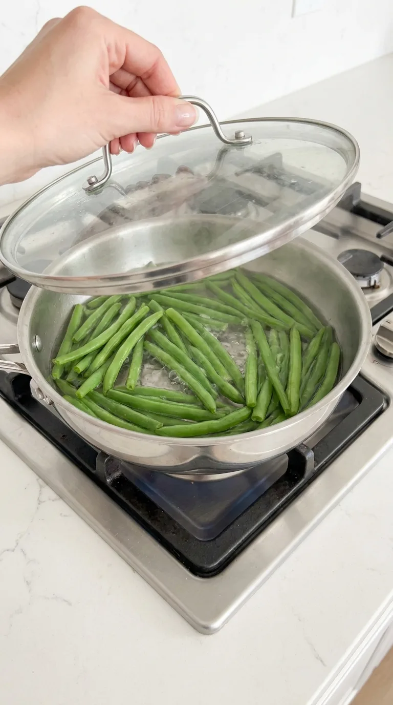 How to Cook Fresh Green Beans on the Stovetop step 3