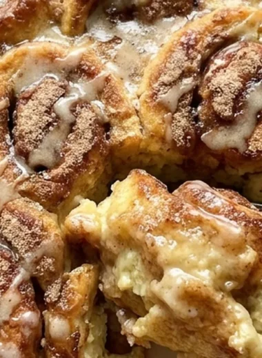 Breakfast Cinnamon Roll Casserole