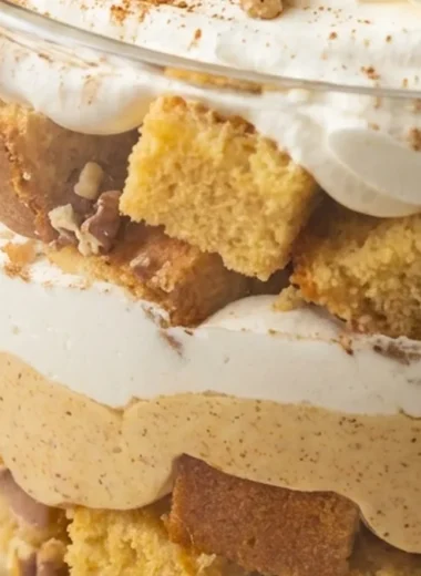 Pumpkin Cheesecake Trifle